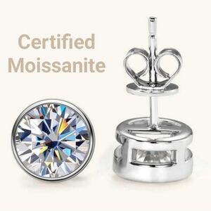 2.00cts Sterling silver Moissanite round  bezel set stud earrings NEW